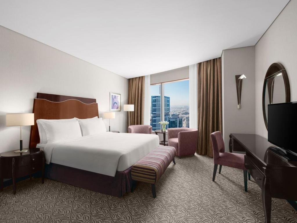 Guest Room High Floor – King